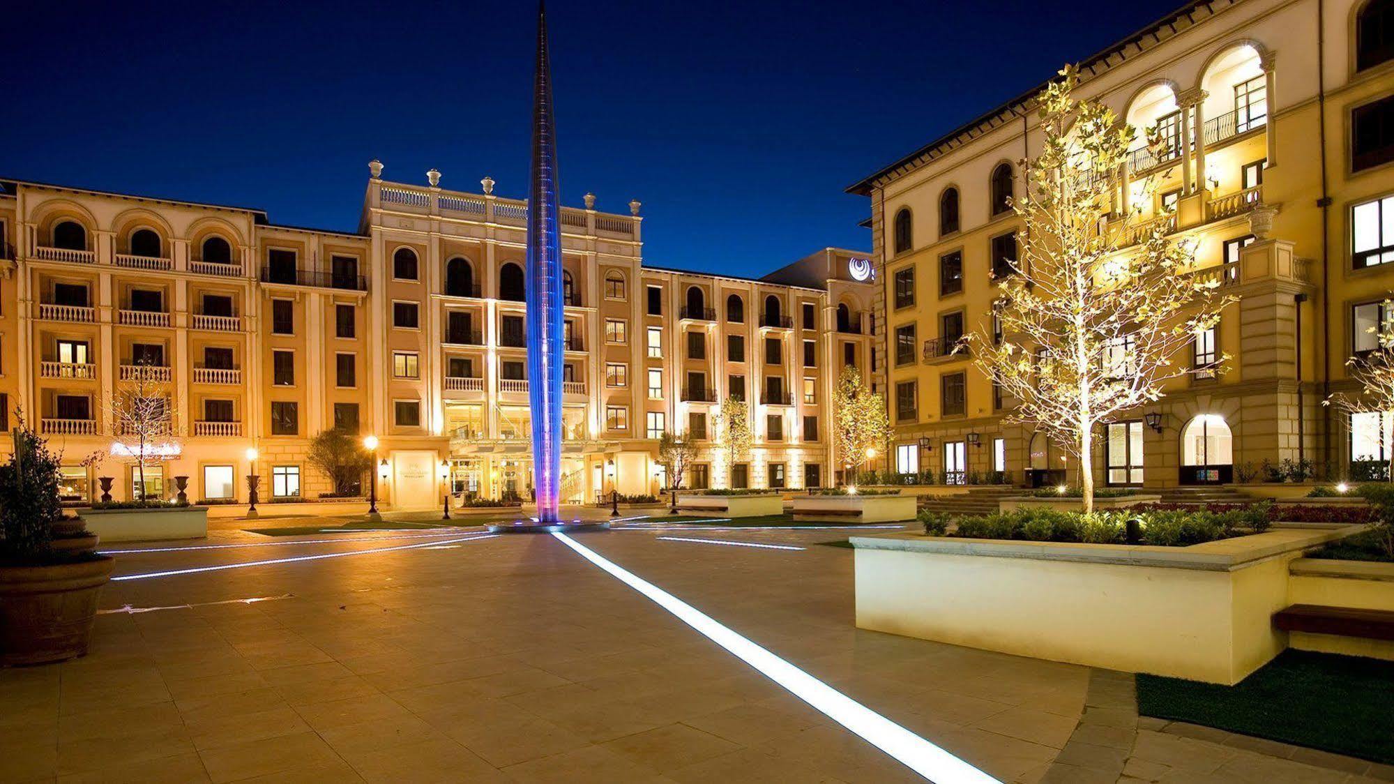 Pivot Hotel Montecasino Joanesburgo Exterior foto